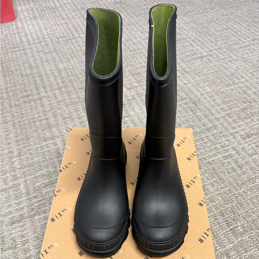 Mix No. 6 Black Rain Boots with Green Lining